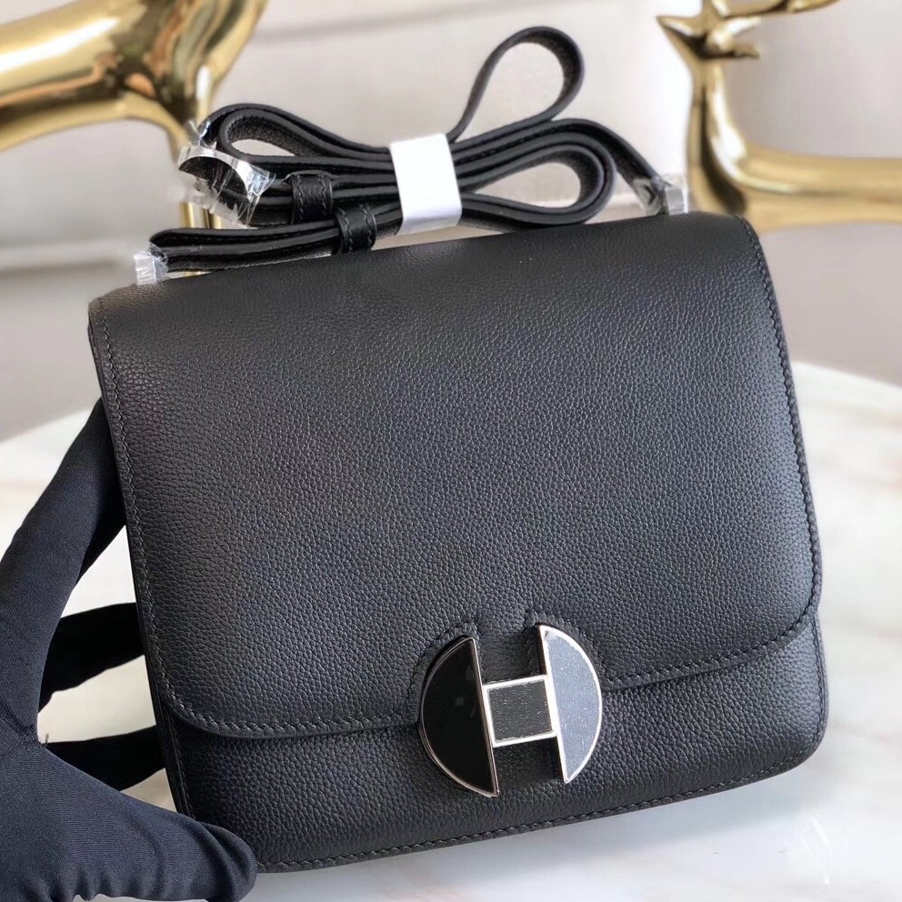 Hermes 2002 20cm Bag In Noir Evercolor Calfskin