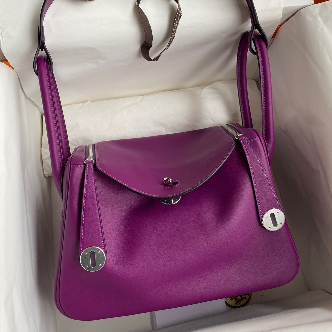 Hermes Lindy 26 Handmade Bag In Anemone Swift Calfskin