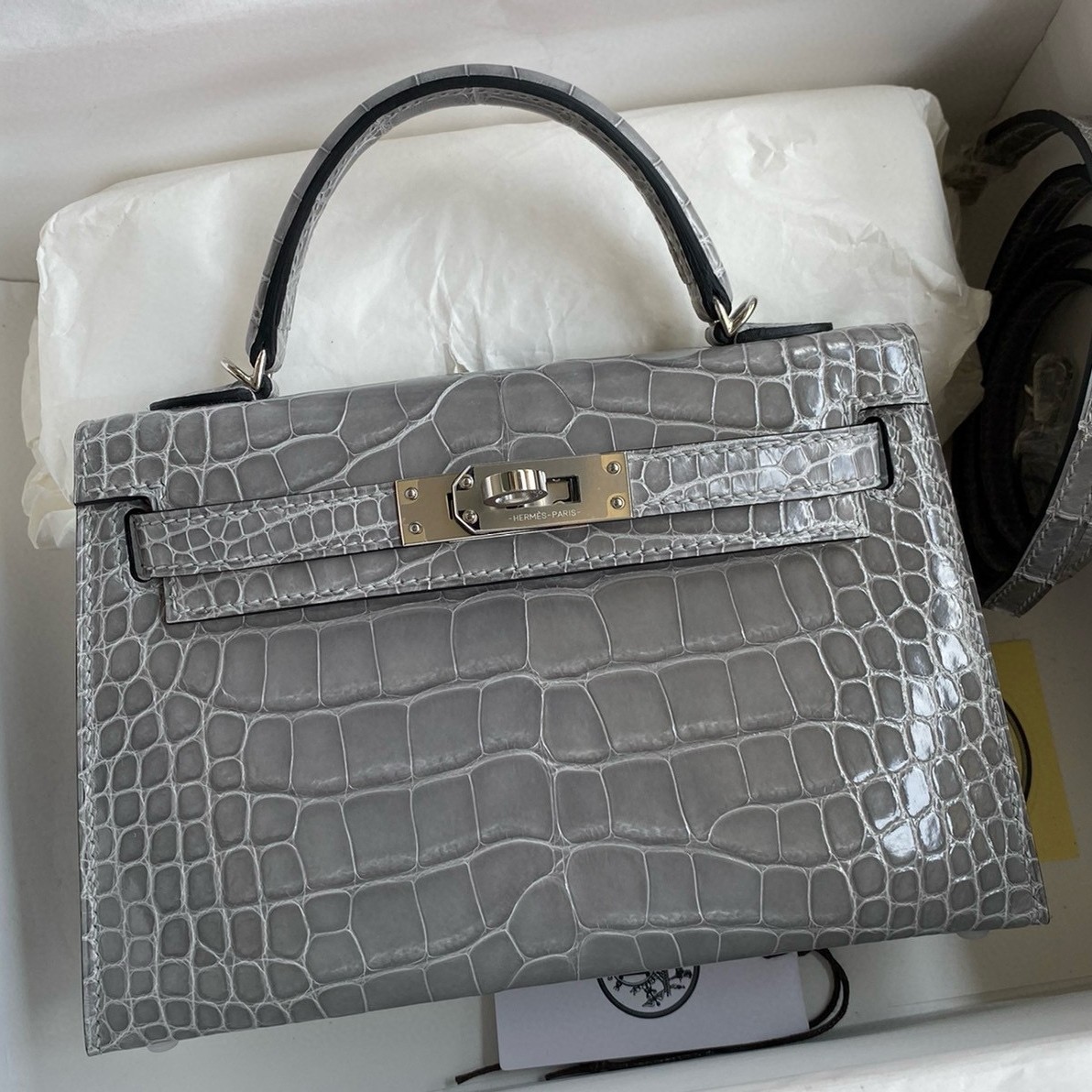 Hermes Kelly Mini II Sellier Handmade Bag in Gris Ciment Shiny Alligator Leather