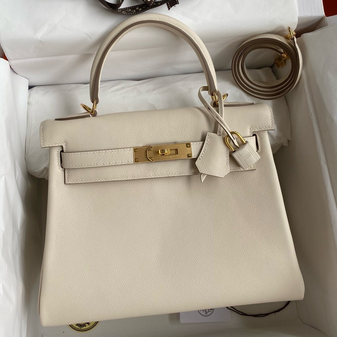 Hermes Kelly Retourne 28 Handmade Bag in Craie Evercolor Calfskin